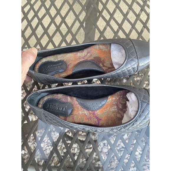 Born Leather Quilted Flats - Size 38/7- Gray - Picture 2 of 8